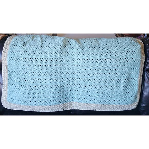 CROCHET Afghan Blanket Teal Blue Yellow Baby Small 44" x 32" Scalloped GIFT - Picture 2 of 8